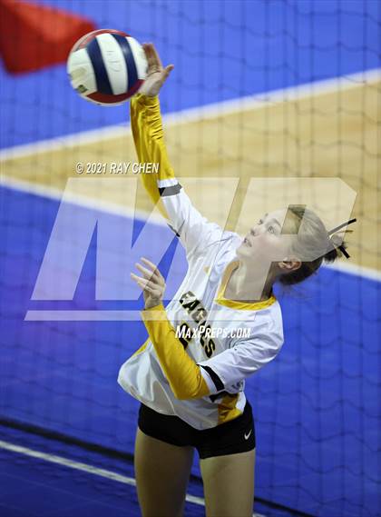 Thumbnail 1 in Cheyenne Mountain vs. Thompson Valley (CHSAA 4A State Championship) photogallery.
