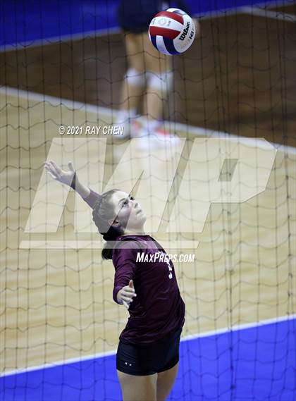 Thumbnail 2 in Cheyenne Mountain vs. Thompson Valley (CHSAA 4A State Championship) photogallery.