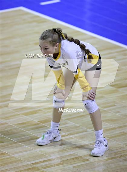 Thumbnail 1 in Cheyenne Mountain vs. Thompson Valley (CHSAA 4A State Championship) photogallery.
