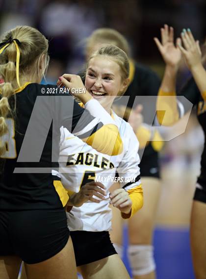 Thumbnail 3 in Cheyenne Mountain vs. Thompson Valley (CHSAA 4A State Championship) photogallery.