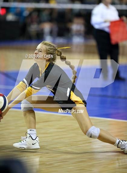 Thumbnail 3 in Cheyenne Mountain vs. Thompson Valley (CHSAA 4A State Championship) photogallery.