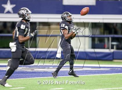 Thumbnail 1 in Martin vs. Allen (UIL 6A Regional Playoff) photogallery.