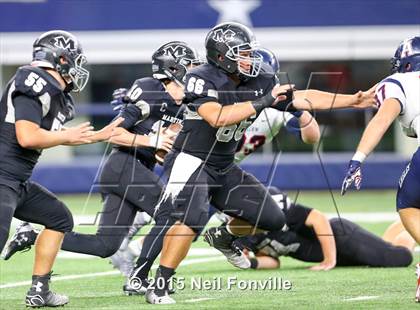 Thumbnail 1 in Martin vs. Allen (UIL 6A Regional Playoff) photogallery.