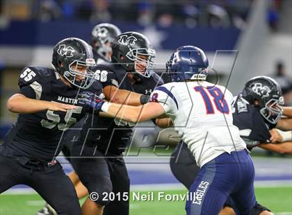 Thumbnail 1 in Martin vs. Allen (UIL 6A Regional Playoff) photogallery.