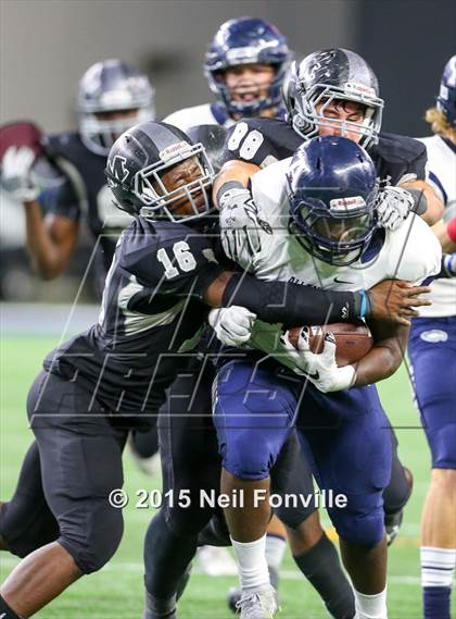 Thumbnail 1 in Martin vs. Allen (UIL 6A Regional Playoff) photogallery.