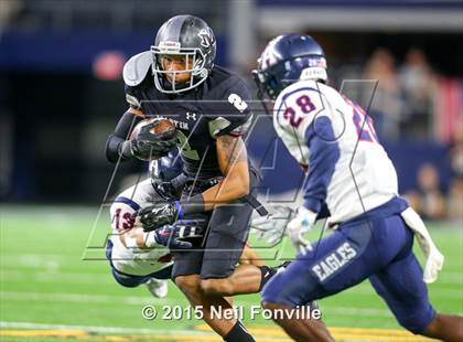 Thumbnail 2 in Martin vs. Allen (UIL 6A Regional Playoff) photogallery.