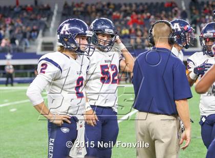 Thumbnail 3 in Martin vs. Allen (UIL 6A Regional Playoff) photogallery.