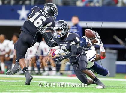 Thumbnail 3 in Martin vs. Allen (UIL 6A Regional Playoff) photogallery.