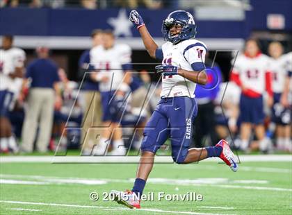 Thumbnail 2 in Martin vs. Allen (UIL 6A Regional Playoff) photogallery.