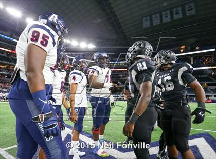 Thumbnail 2 in Martin vs. Allen (UIL 6A Regional Playoff) photogallery.