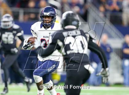 Thumbnail 1 in Martin vs. Allen (UIL 6A Regional Playoff) photogallery.