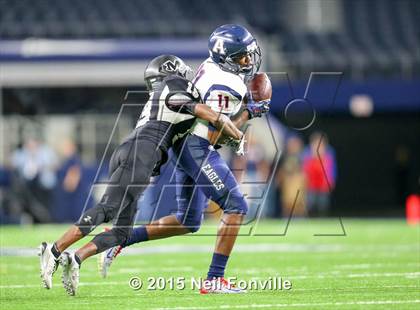 Thumbnail 3 in Martin vs. Allen (UIL 6A Regional Playoff) photogallery.