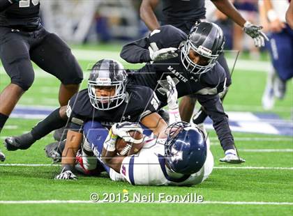 Thumbnail 2 in Martin vs. Allen (UIL 6A Regional Playoff) photogallery.