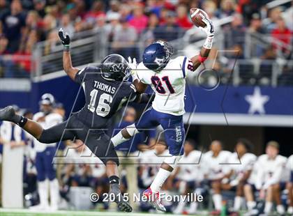 Thumbnail 3 in Martin vs. Allen (UIL 6A Regional Playoff) photogallery.