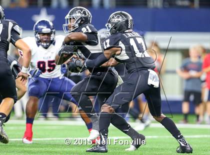 Thumbnail 2 in Martin vs. Allen (UIL 6A Regional Playoff) photogallery.