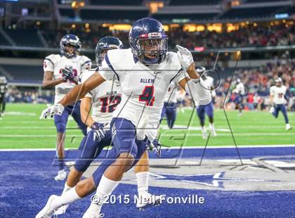 Thumbnail 1 in Martin vs. Allen (UIL 6A Regional Playoff) photogallery.