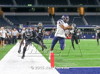 Thumbnail 3 in Martin vs. Allen (UIL 6A Regional Playoff) photogallery.