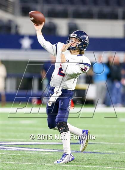 Thumbnail 3 in Martin vs. Allen (UIL 6A Regional Playoff) photogallery.