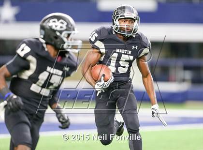 Thumbnail 2 in Martin vs. Allen (UIL 6A Regional Playoff) photogallery.