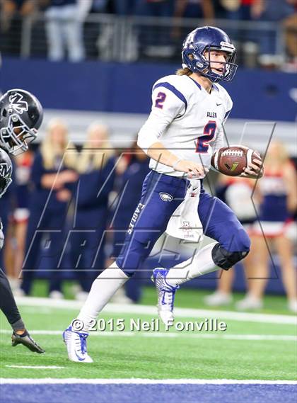 Thumbnail 1 in Martin vs. Allen (UIL 6A Regional Playoff) photogallery.
