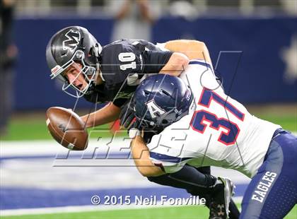 Thumbnail 3 in Martin vs. Allen (UIL 6A Regional Playoff) photogallery.