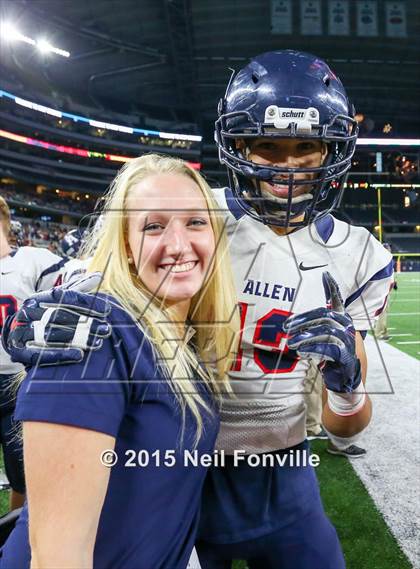 Thumbnail 1 in Martin vs. Allen (UIL 6A Regional Playoff) photogallery.