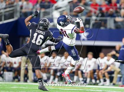 Thumbnail 1 in Martin vs. Allen (UIL 6A Regional Playoff) photogallery.