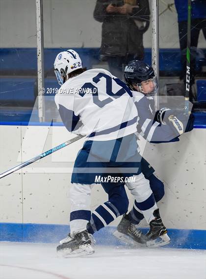 Thumbnail 2 in Hotchkiss School vs. Noble & Greenough (Flood-Marr Tournament)  photogallery.