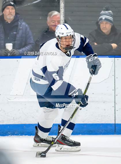 Thumbnail 2 in Hotchkiss School vs. Noble & Greenough (Flood-Marr Tournament)  photogallery.