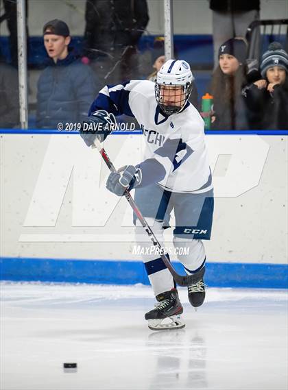 Thumbnail 3 in Hotchkiss School vs. Noble & Greenough (Flood-Marr Tournament)  photogallery.