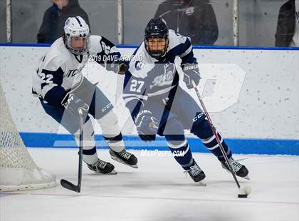 Thumbnail 1 in Hotchkiss School vs. Noble & Greenough (Flood-Marr Tournament)  photogallery.