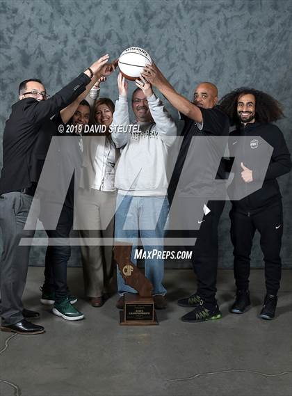 Thumbnail 2 in Ribet Academy (CIF State D4 Award Photos) photogallery.