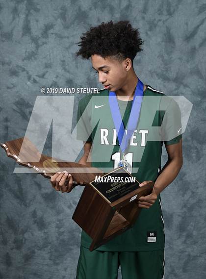 Thumbnail 3 in Ribet Academy (CIF State D4 Award Photos) photogallery.