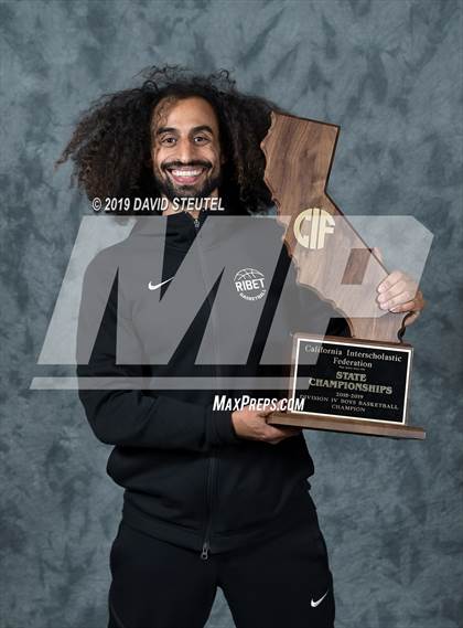 Thumbnail 2 in Ribet Academy (CIF State D4 Award Photos) photogallery.