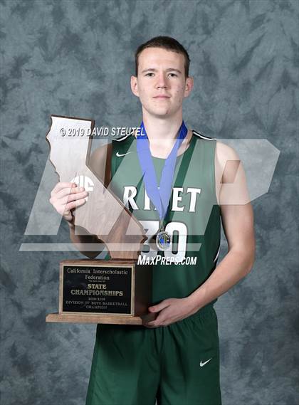 Thumbnail 1 in Ribet Academy (CIF State D4 Award Photos) photogallery.