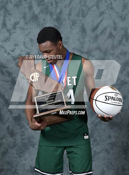 Thumbnail 3 in Ribet Academy (CIF State D4 Award Photos) photogallery.