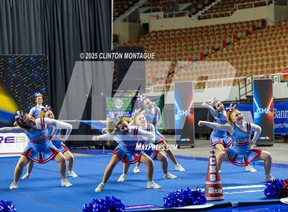 Thumbnail 1 in Crismon - Cheer (AIA Division III-IV Prelims) photogallery.