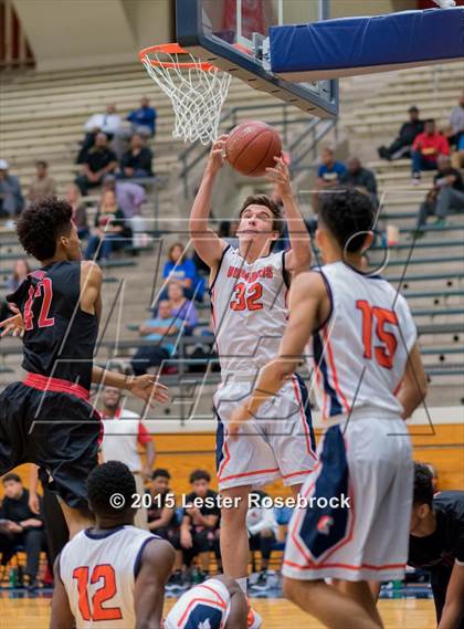 Thumbnail 1 in Wagner vs Brandeis photogallery.