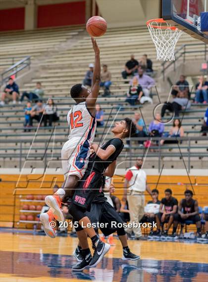 Thumbnail 1 in Wagner vs Brandeis photogallery.