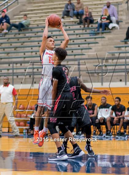 Thumbnail 2 in Wagner vs Brandeis photogallery.