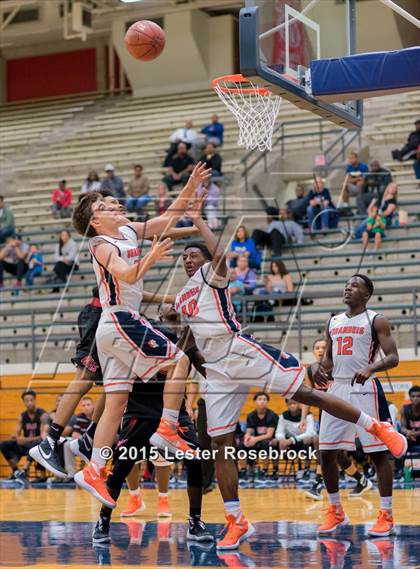 Thumbnail 2 in Wagner vs Brandeis photogallery.