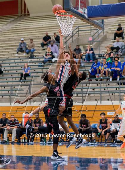 Thumbnail 3 in Wagner vs Brandeis photogallery.