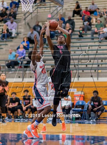 Thumbnail 2 in Wagner vs Brandeis photogallery.