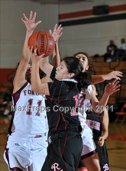 Thumbnail 3 in Miller [A. B.] vs. Fontana (Lady Bears Holiday Classic) photogallery.