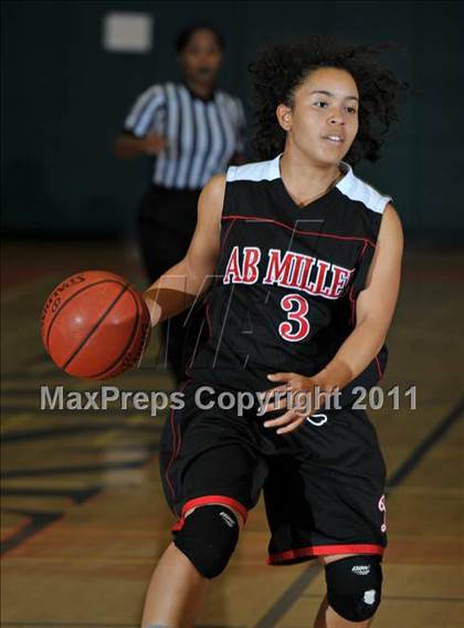 Thumbnail 2 in Miller [A. B.] vs. Fontana (Lady Bears Holiday Classic) photogallery.
