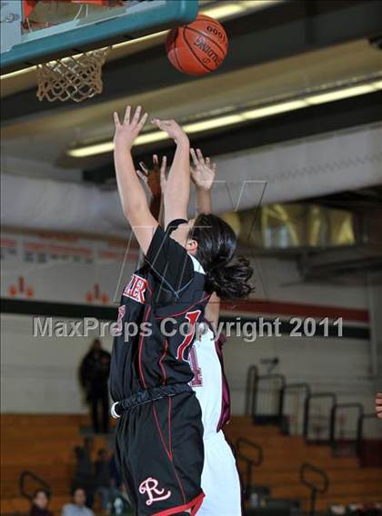 Thumbnail 3 in Miller [A. B.] vs. Fontana (Lady Bears Holiday Classic) photogallery.