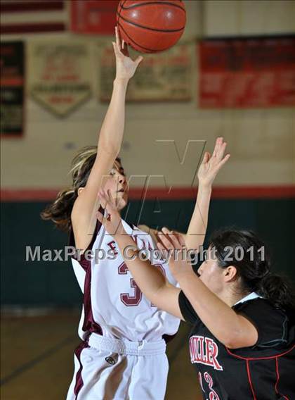Thumbnail 3 in Miller [A. B.] vs. Fontana (Lady Bears Holiday Classic) photogallery.
