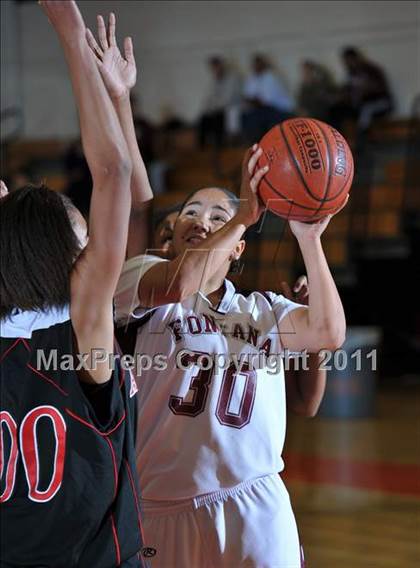 Thumbnail 2 in Miller [A. B.] vs. Fontana (Lady Bears Holiday Classic) photogallery.