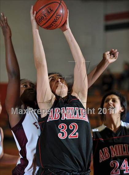 Thumbnail 3 in Miller [A. B.] vs. Fontana (Lady Bears Holiday Classic) photogallery.