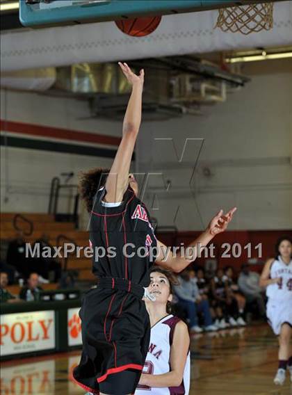 Thumbnail 2 in Miller [A. B.] vs. Fontana (Lady Bears Holiday Classic) photogallery.